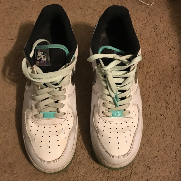 Airforce 1s +a new r shirt - Picture 3 of 3